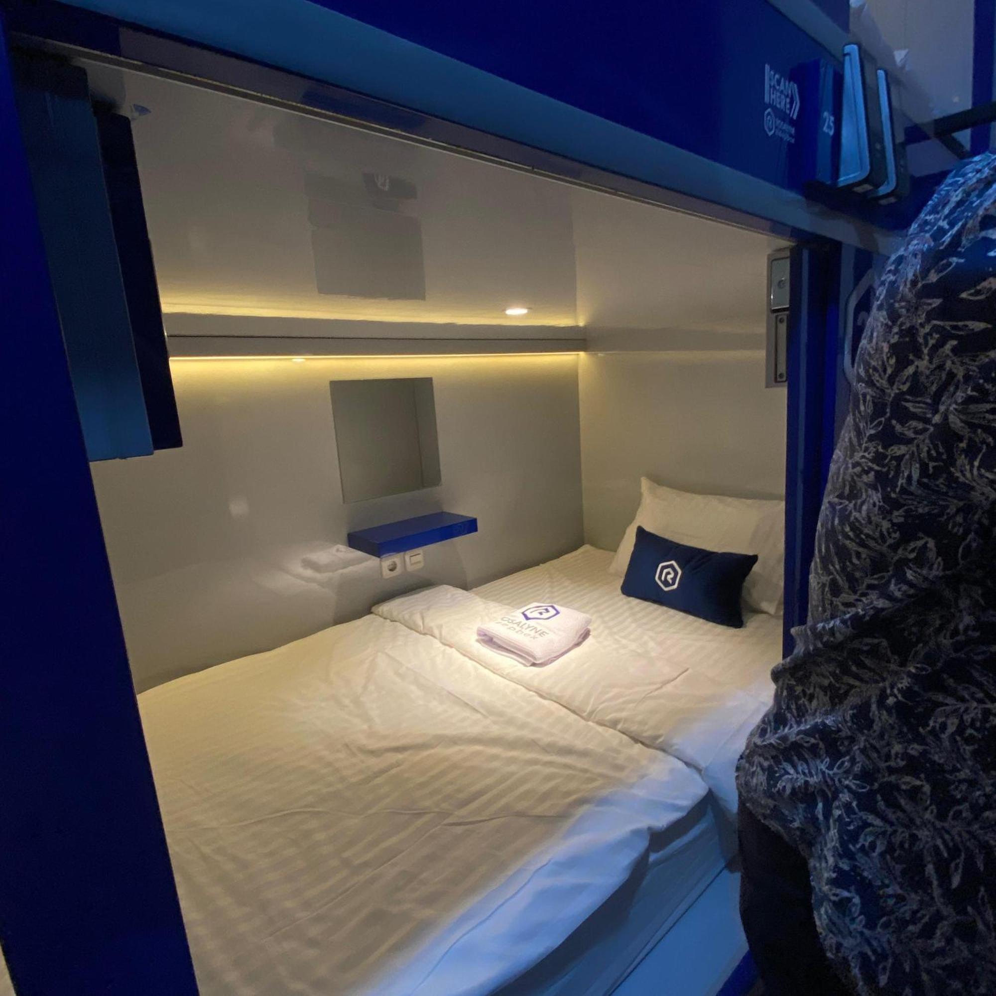 Rosalyne Sleepbox Malioboro 3 Hotel Yogyakarta Exterior photo